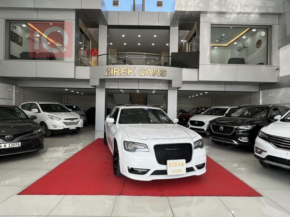 كرايسلر 300